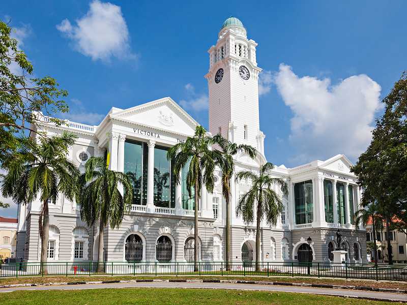 Victoria Theatre & Concert Hall in Singapore